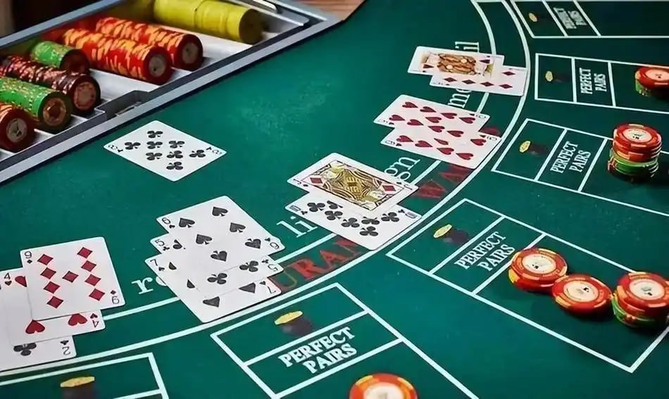 Responsible gaming reminder showing budget time limits and 18 plus notice